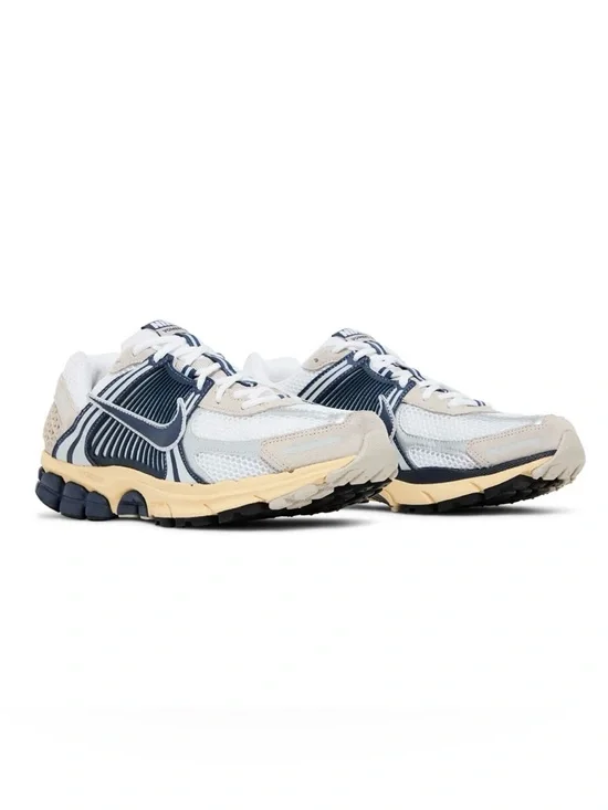Nike Men’s Air Zoom Vomero 5 - Picture 1 of 5